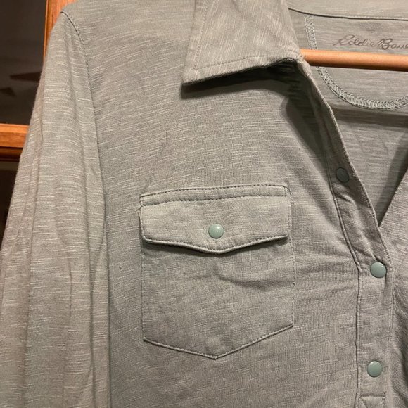 Eddie Bauer light green front pockets 100% cotton long sleeve t-shirt, size S - Picture 5 of 5